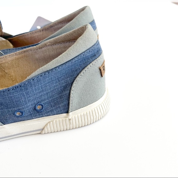 Roxy Women's Boat Shoes Slip On Blue Chambray Brayden Flats Surfer Beach Size 10 - Picture 13 of 16